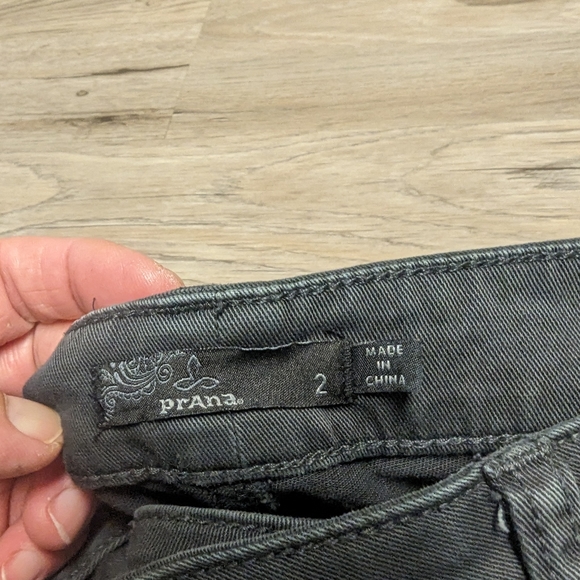 Worn twice, Prana capris, button fly, size 2 - Picture 2 of 7